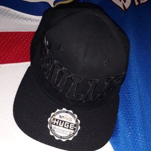 black bullies hat